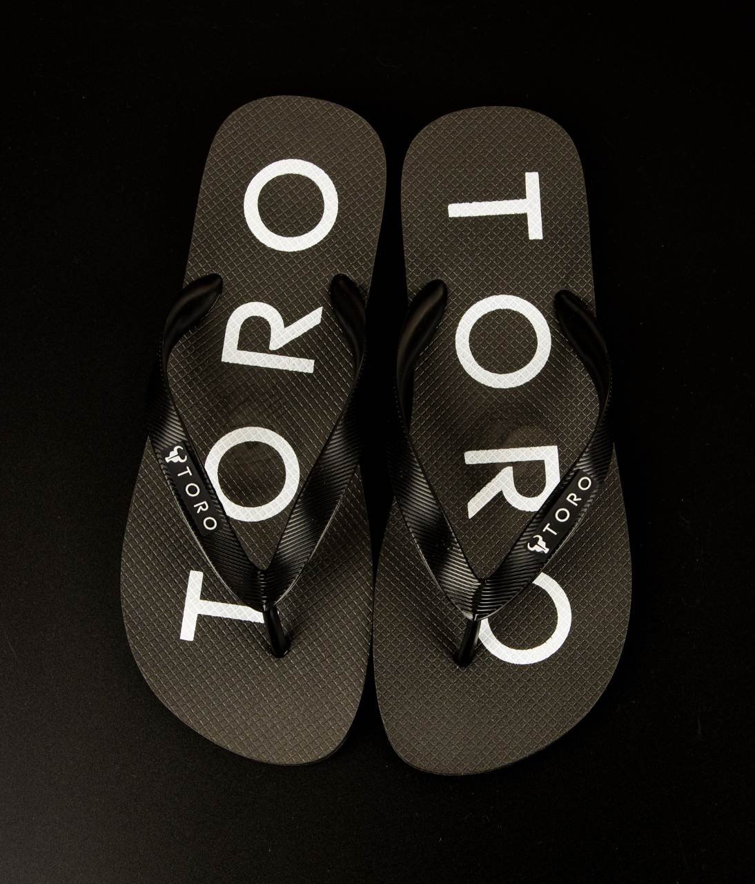 Chinelo Toro Escrita