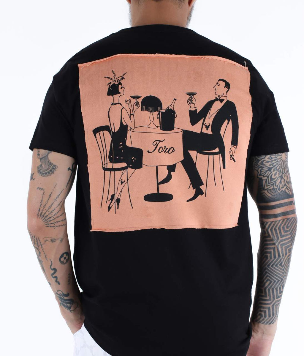 T-shirt Toro Preta C/  PATCH CLASSY
