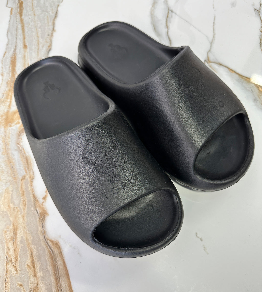 Chinelo Slide Toro NUVEM UNISSEX DARK