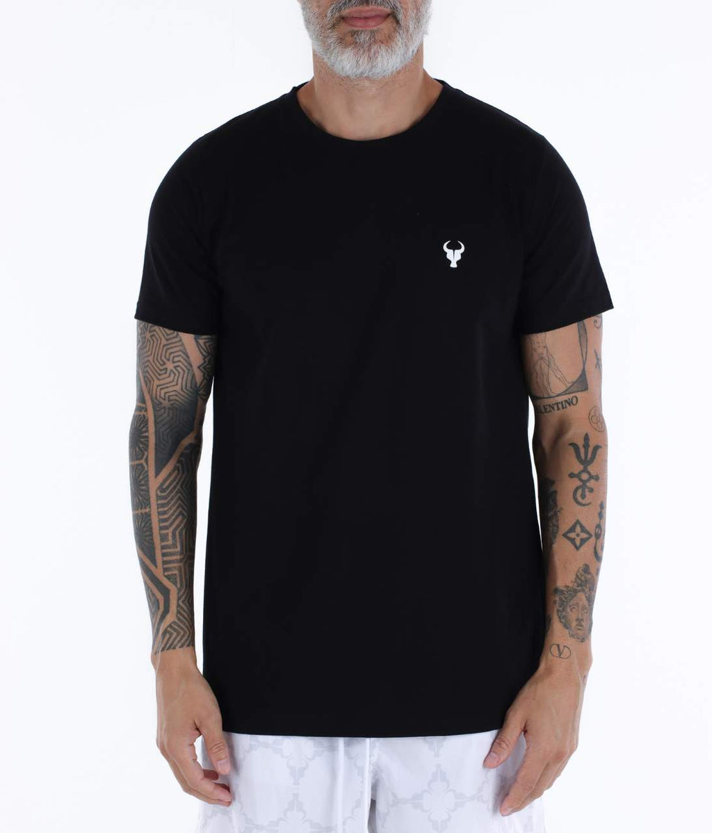 T-shirt Toro Preta C/  PATCH CLASSY