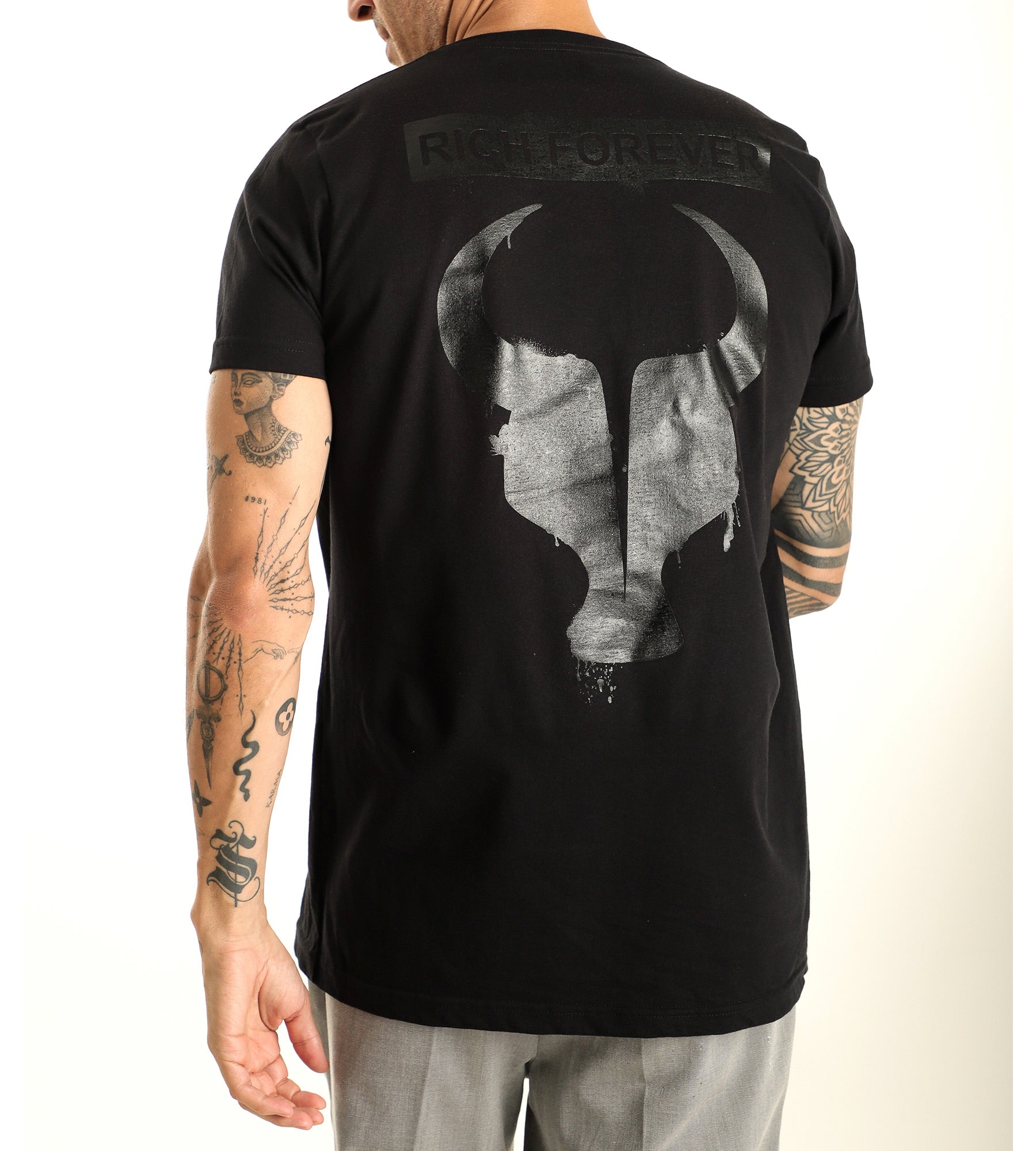 T-Shirt Toro Rich Forever Preta